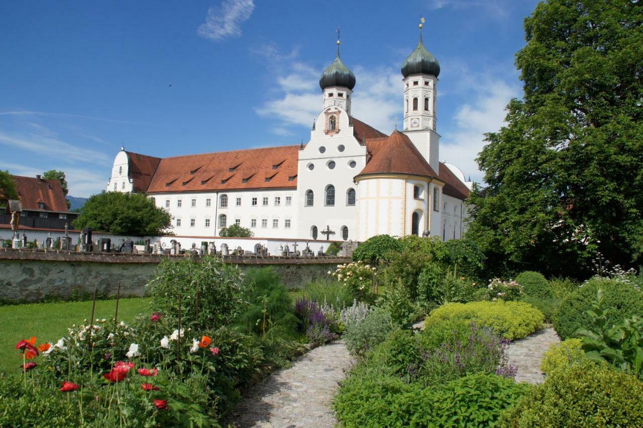 Kloster Benediktbeuern - Gaestehaus Der Salesianer Don Bosco Εξωτερικό φωτογραφία