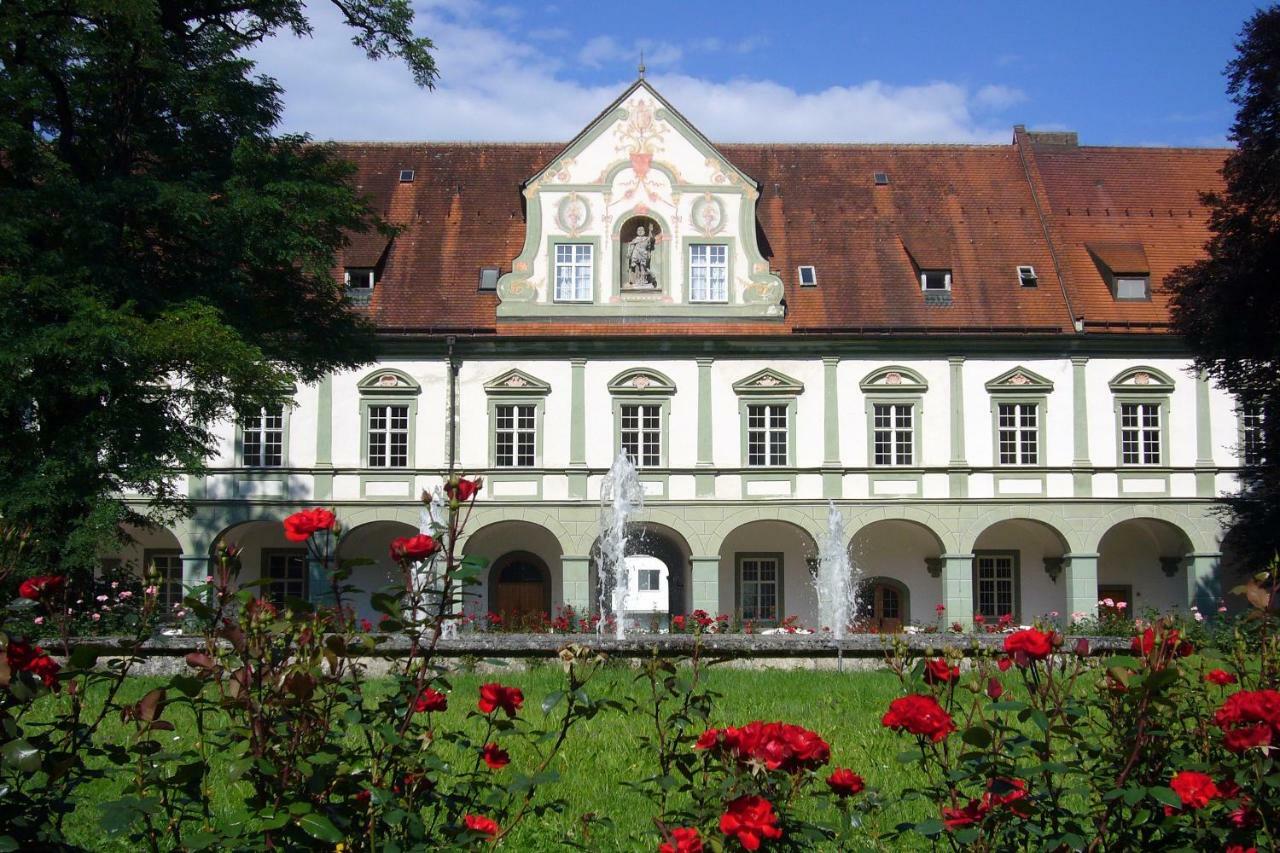 Kloster Benediktbeuern - Gaestehaus Der Salesianer Don Bosco Εξωτερικό φωτογραφία